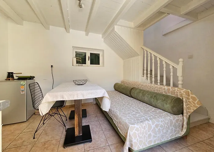 Apartman The 4Th Old Town Suites *